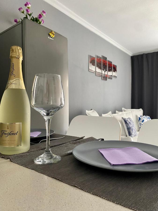 Lovely Apartment Seaview In Puerto Rico With Heated Swimming Pool, Free Wi-Fi And Free Private Parking Dış mekan fotoğraf